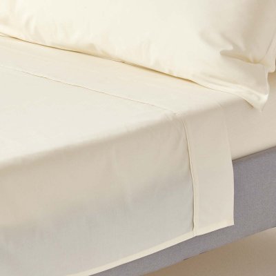 HOMESCAPES Drap plat uni 100 % coton &eacute;gyptien 200 fils cr&egrave;me 240 x 300 cm