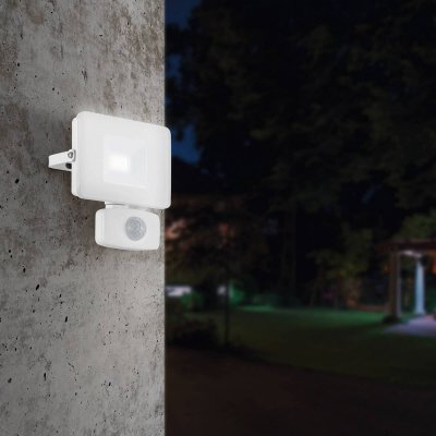 EGLO  Spot d'ext&eacute;rieur LED Faedo 3 capteur, blanc, 10&nbsp;W
