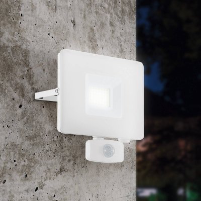 EGLO  Spot d'ext&eacute;rieur LED Faedo 3 capteur, blanc, 30&nbsp;W