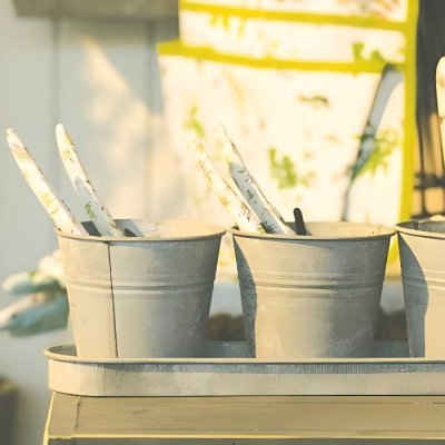 ESSCHERT DESIGN Fallen Fruits OZ22 Vieux Zinc 3 Pots sur Plateau Gris