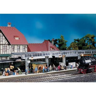 FALLER  - Mod&eacute;lisme ferroviaire HO - Quai couvert