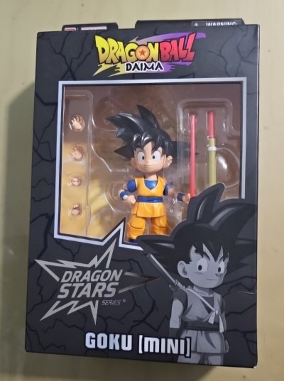 BANDAI Figurine Dragon Stars Goku Mini Version Daima Mod&egrave;le al&eacute;atoire