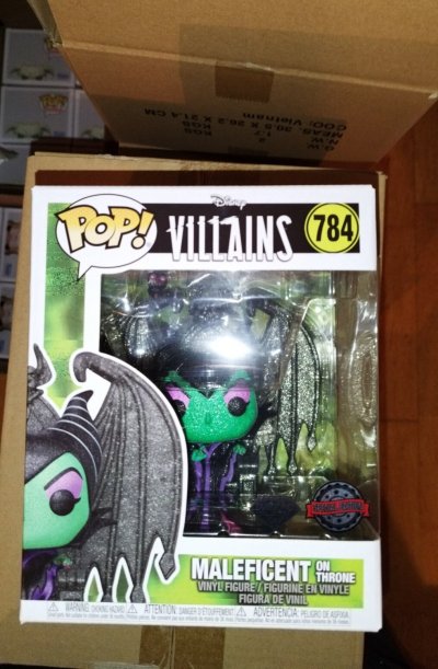 FUNKO Figurine  Pop Deluxe Maleficent on Throne 