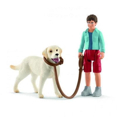 SCHLEICH Figurine - Promenade avec labrador retriever