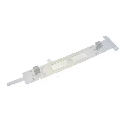 WHIRLPOOL Fixation panneau porte pour lave vaisselle 