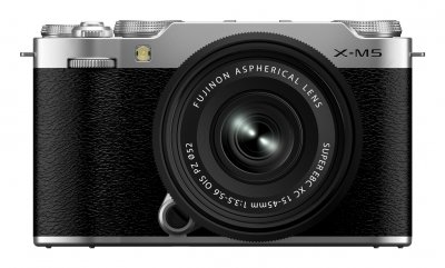 FUJIFILM  X-M5 + XC 15-45 mm Silver