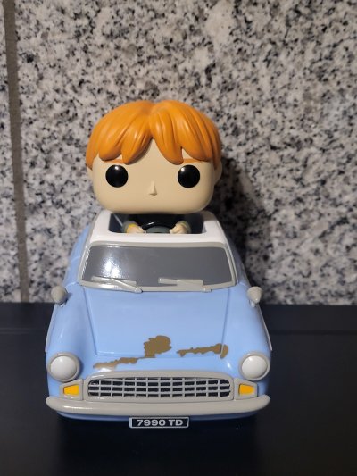 FUNKO  Pop Harry Potter Ron Weasley In Flying Car Dor&eacute;