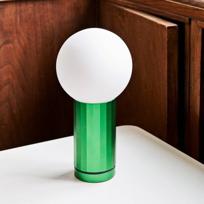HAY  Turn on lampe &agrave; poser LED dimmable pied vert