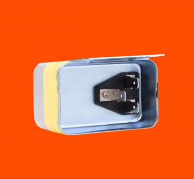 HELLA  5Dr 004 243-111 R&eacute;gulateur D'Alternateur - 12V