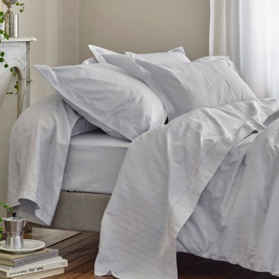 BLANC DES VOSGES Housse de couette satin Divine  240 x 220 cm M&eacute;tal
