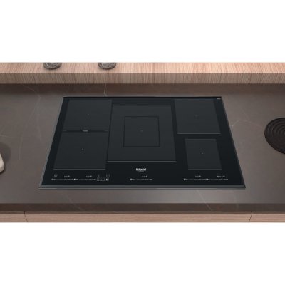HOTPOINT HT 1090 BA Noir Int&eacute;gr&eacute; 90 cm Plaque avec zone &agrave; induction 5 zone(s)