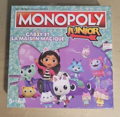 WINNING MOVES Jeu classique  Monopoly Junior Gabby et la Maison Magique 