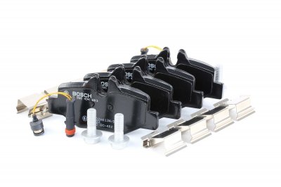 BOSCH Jeu de 4 plaquettes de frein  0 986 494 082