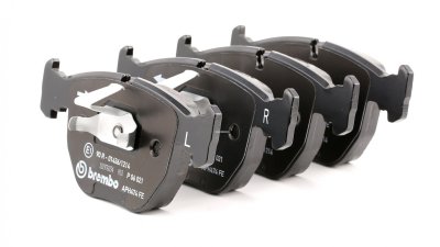 BREMBO Jeu de 4 plaquettes de frein  P 06 021