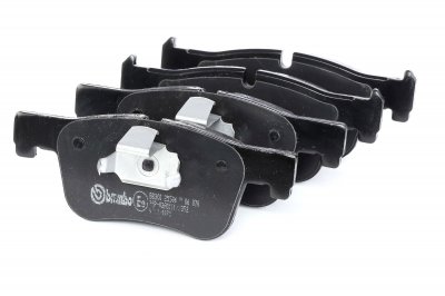 BREMBO Jeu de 4 plaquettes de frein  P 06 070