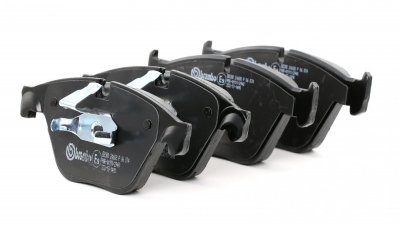 BREMBO Jeu de 4 plaquettes de frein  P 06 074