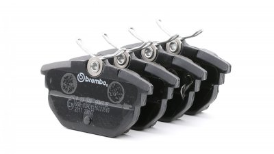 BREMBO Jeu de 4 plaquettes de frein  P 23 026
