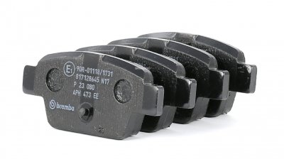 BREMBO Jeu de 4 plaquettes de frein  P 23 080
