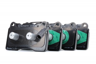 BREMBO Jeu de 4 plaquettes de frein  P 23 134