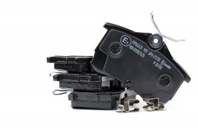BREMBO Jeu de 4 plaquettes de frein  P 28 030