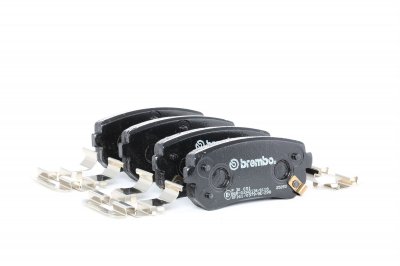 BREMBO Jeu de 4 plaquettes de frein  P 30 051