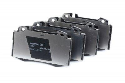 BREMBO Jeu de 4 plaquettes de frein  P 50 041
