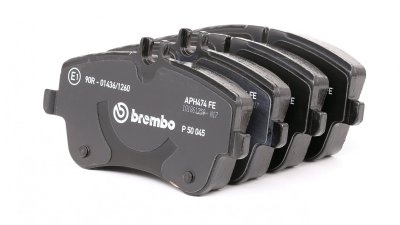 BREMBO Jeu de 4 plaquettes de frein  P 50 045