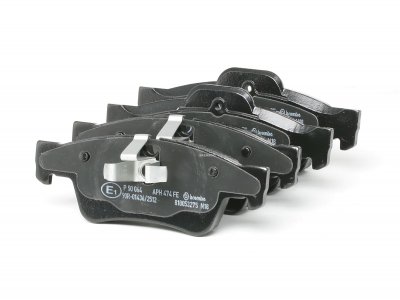 BREMBO Jeu de 4 plaquettes de frein  P 50 064