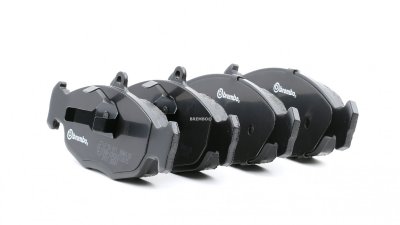 BREMBO Jeu de 4 plaquettes de frein  P 59 011