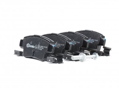 BREMBO Jeu de 4 plaquettes de frein  P 59 057