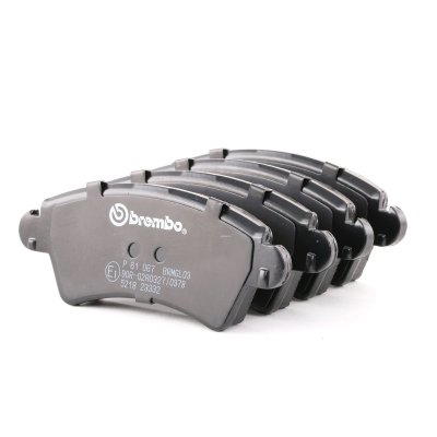 BREMBO Jeu de 4 plaquettes de frein  P 61 067