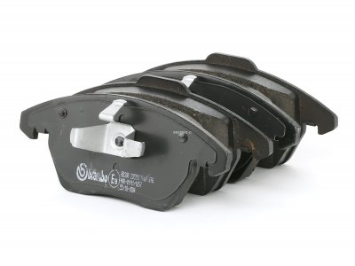 BREMBO Jeu de 4 plaquettes de frein  P 61 076