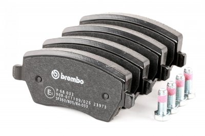 BREMBO Jeu de 4 plaquettes de frein  P 68 033