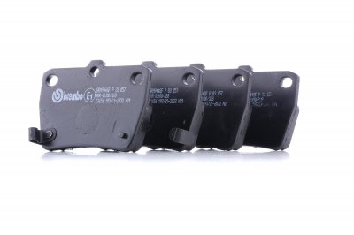 BREMBO Jeu de 4 plaquettes de frein  P 83 057