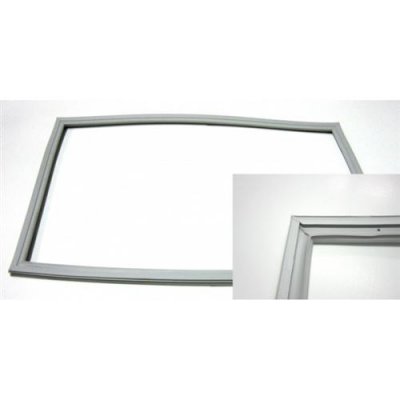 SCHOLTES Joint gris porte congelateur 677x398 p900 - 6800408