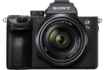 SONY Kit Alpha 7 III Noir + Objectif FE 28-70 mm f/3,5-5,6 OSS II Noir