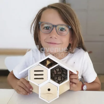 AVENUE MANDARINE Kit cr&eacute;atif  H&ocirc;tel &agrave; insectes &agrave; construire