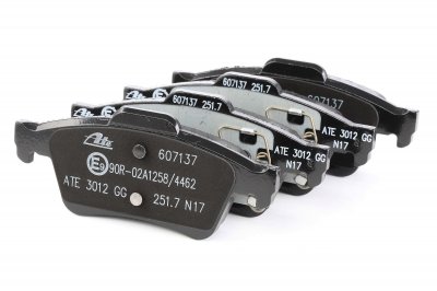 ATE Kit de plaquettes de frein, frein a disque  - TEVES 13.0460-7137.2