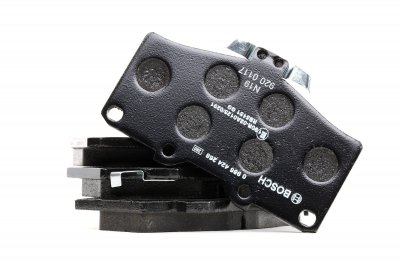 BOSCH Kit de plaquettes de frein, frein &agrave; disque  0 986 424 268