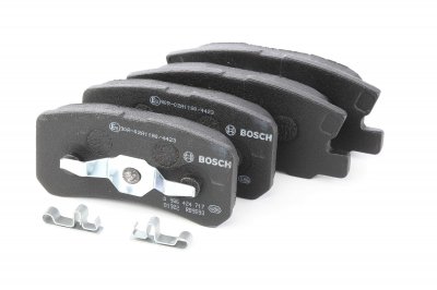 BOSCH Kit de plaquettes de frein, frein &agrave; disque  0 986 424 717
