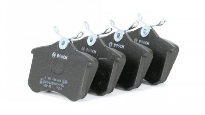 BOSCH Kit de plaquettes de frein, frein a disque  0 986 494 600