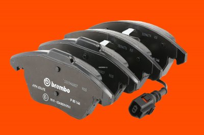BREMBO Kit de plaquettes de frein frein &agrave; disque P 85 146 