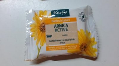 KNEIPP  Arnica Galet pour le Bain Bulle D&eacute;contractante 80g