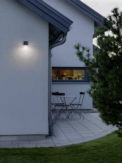 KONSTSMIDE  Applique d'ext&eacute;rieur LED Monza carr&eacute;e 1 lampe