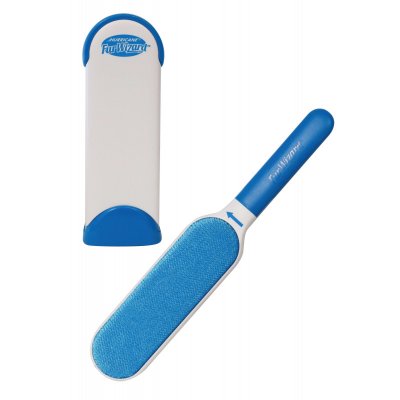  La brosse magique attrape poils et peluches avec son socle auto nettoyant Acti Sweep.