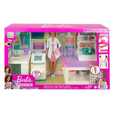 BARBIE La Clinique de  avec poup&eacute;e incluse 