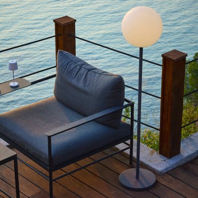 LUMISKY Lampadaire ext&eacute;rieur sans fil LUNY TALL Blanc Poly&eacute;thyl&egrave;ne H150CM