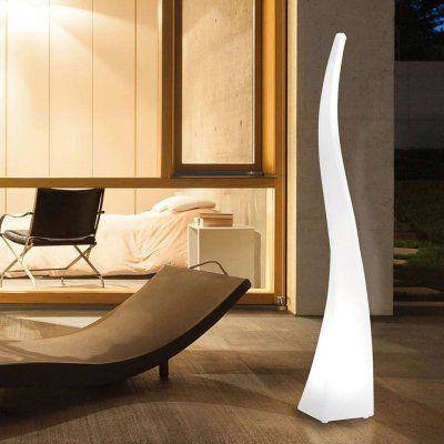 MANTRA ILUMINACION Lampadaire Flame 4 Ampoules E27 Outdoor IP44, blanc opal