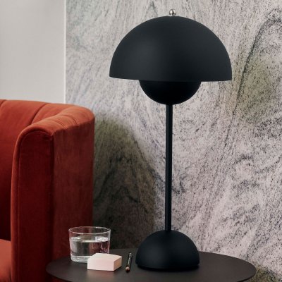 &TRADITION Lampe &agrave; poser noire mate Flowerpot VP3 -