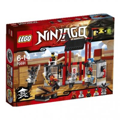 LEGO Ninjago 70591 L'&eacute;vasion de la prison de Kryptarium 